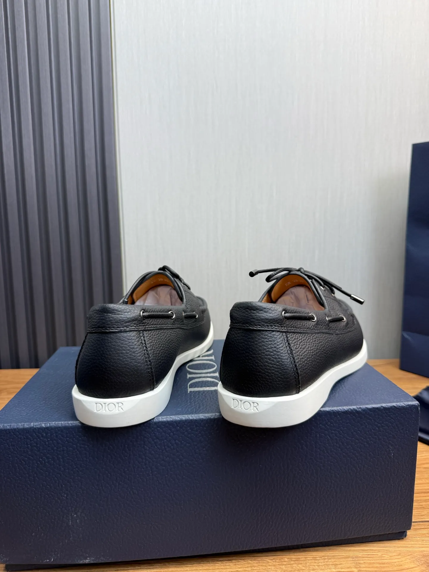 Men's shoes 💰560💰 [Dior] Men's official website na hot sale 🔥Imported cowhide + cowhide lining. Original rubber wear-resistant outsole. High quality shipment ⬆️Code number 38-44, (45 customized)